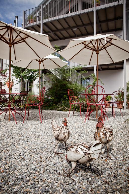 Le Coq Chantant Studios D'Hotes & Boutique Hotel St-Livres Saint-Livres Exterior photo