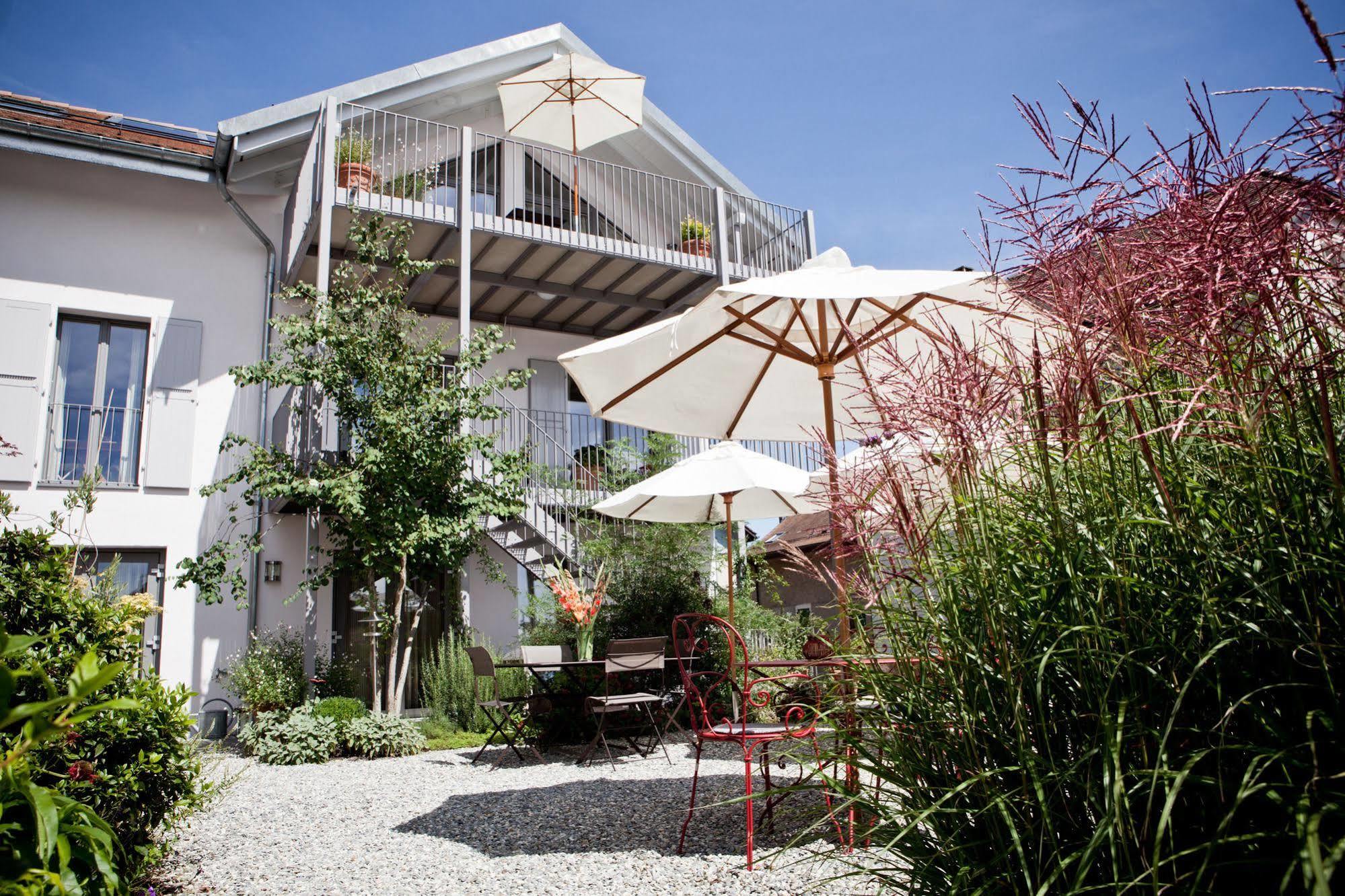 Le Coq Chantant Studios D'Hotes & Boutique Hotel St-Livres Saint-Livres Exterior photo